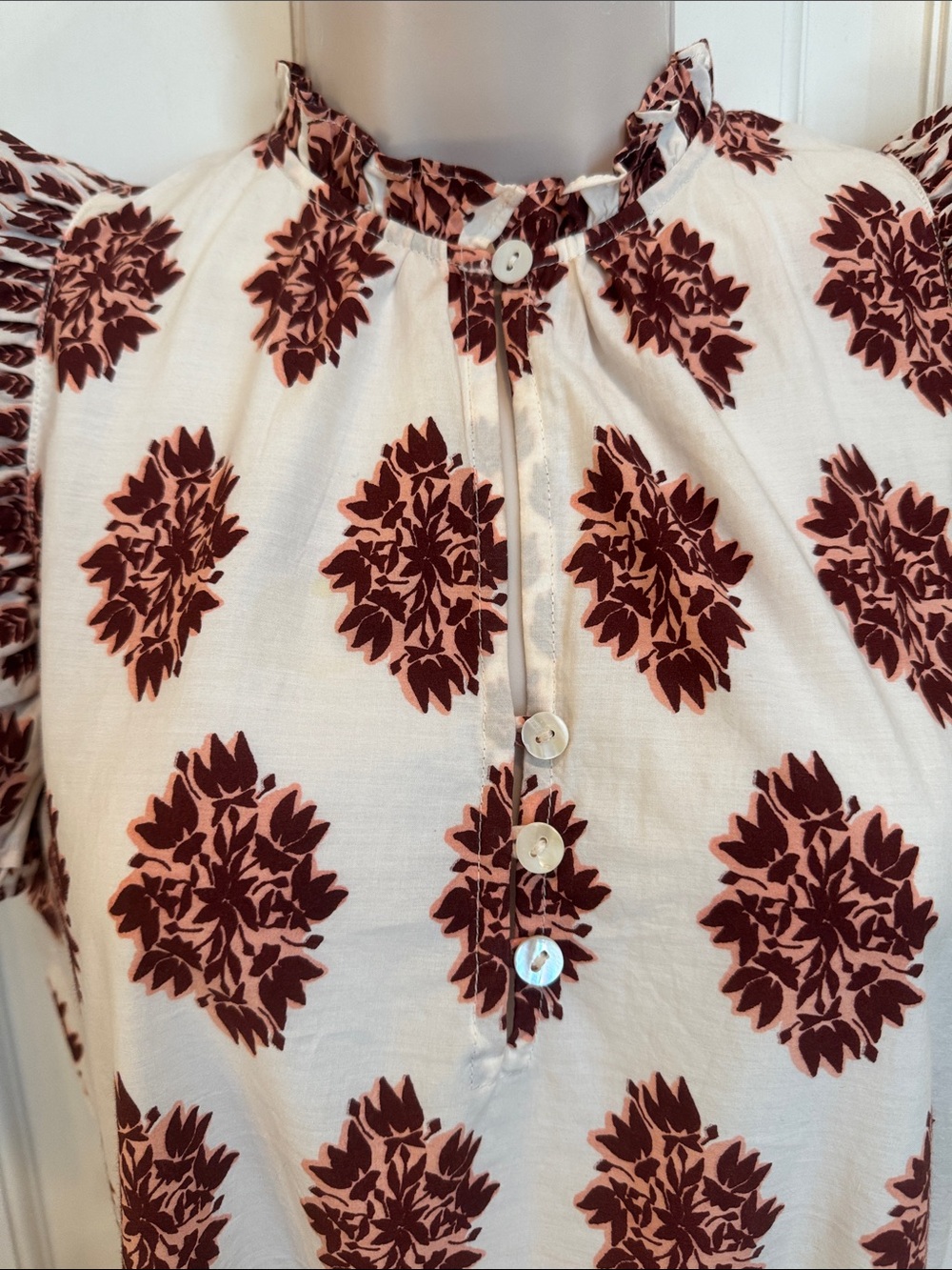 Omika Wilora mini dress Designed in USA and made in India ๐ฎ๐ณ - Picture 4 of 12
